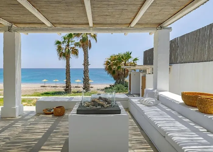 Beachfront Crystalia *