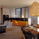 Beachfront Crystalia * Lachania