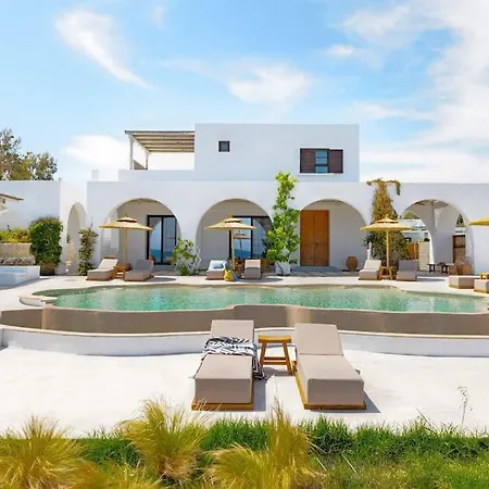 Beachfront Crystalia * Lakhania