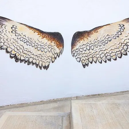 Beachfront Crystalia Willa *