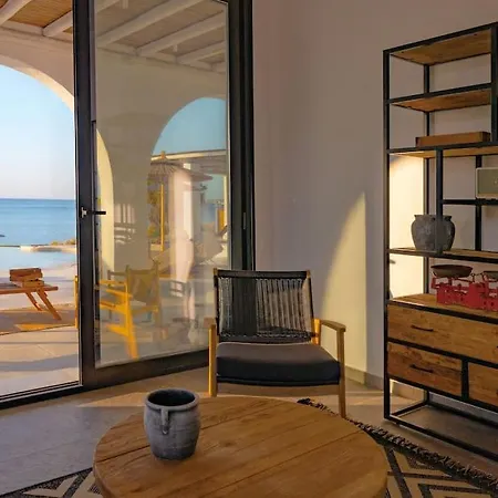 Villa Beachfront Crystalia