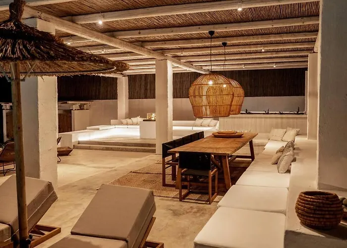 Beachfront Crystalia Villa *