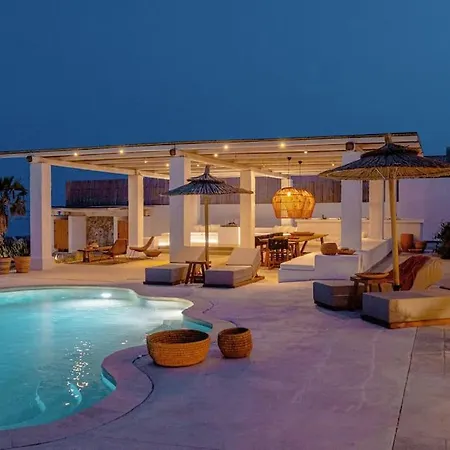 Beachfront Crystalia *