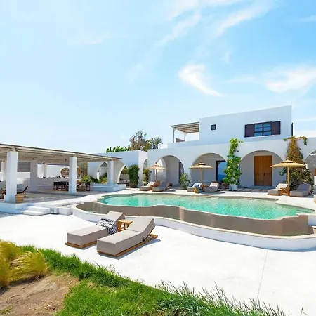 Villa Beachfront Crystalia *