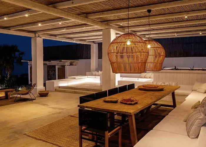 Beachfront Crystalia *